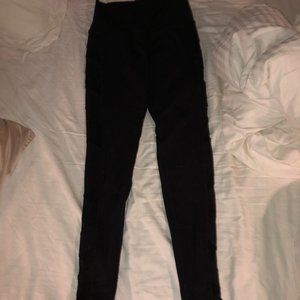 Alo Leggings